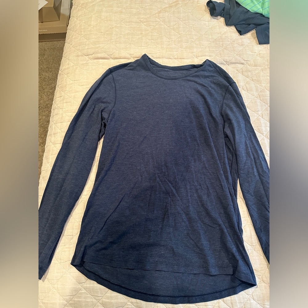 Lulu long sleeve- gently worn